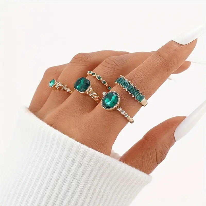 Zarina Emerald Gold Ring Set