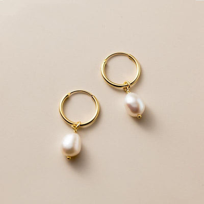 Luna | Elegant Pearl Drop Earrings