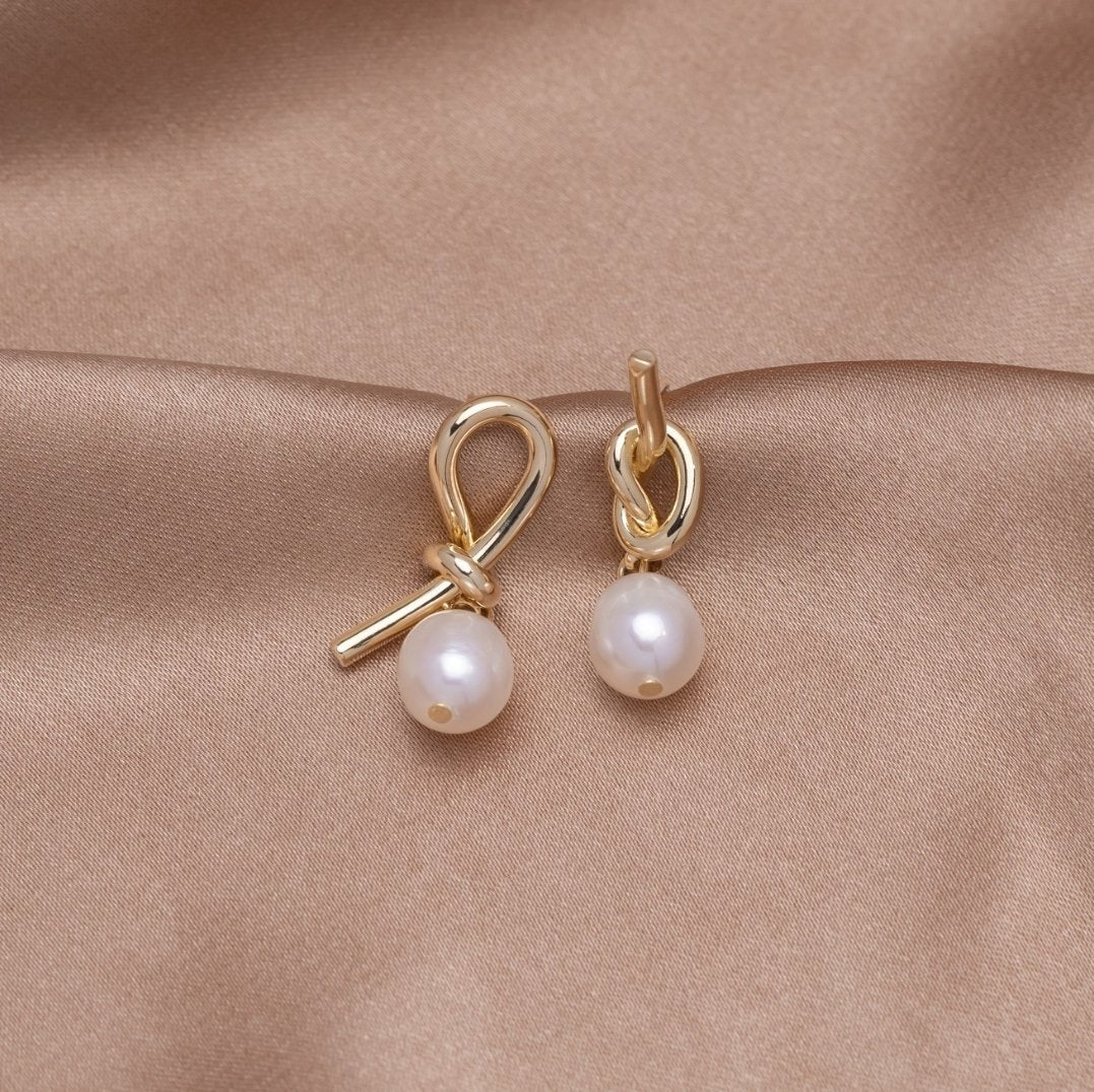 Nautica | Elegant Pearl Drop Earrings