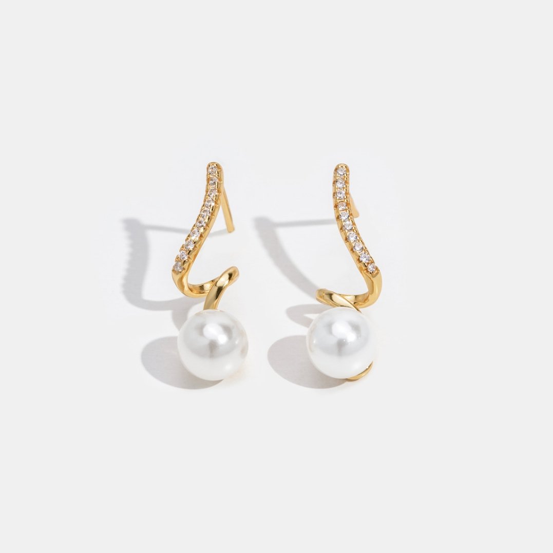 Tamara | Elegant Pearl Wave Earrings